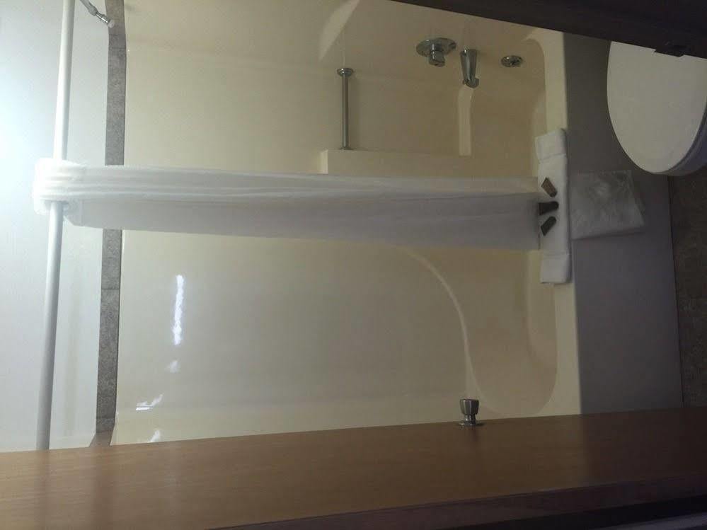 Whispering Sands Motel Hanksville 外观 照片