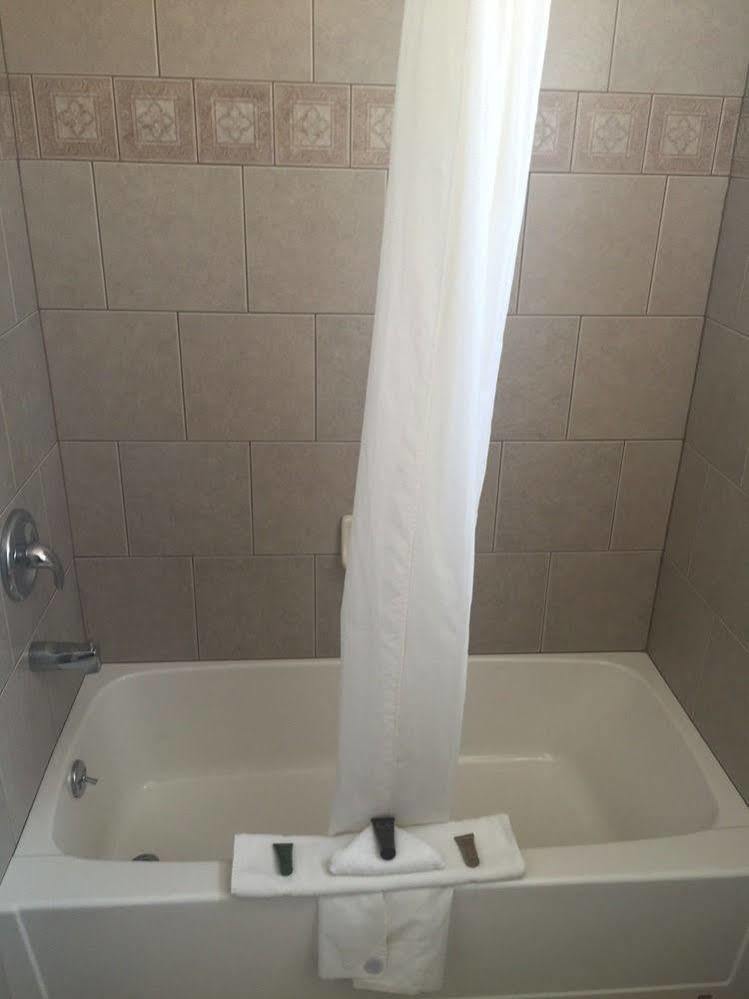 Whispering Sands Motel Hanksville 外观 照片